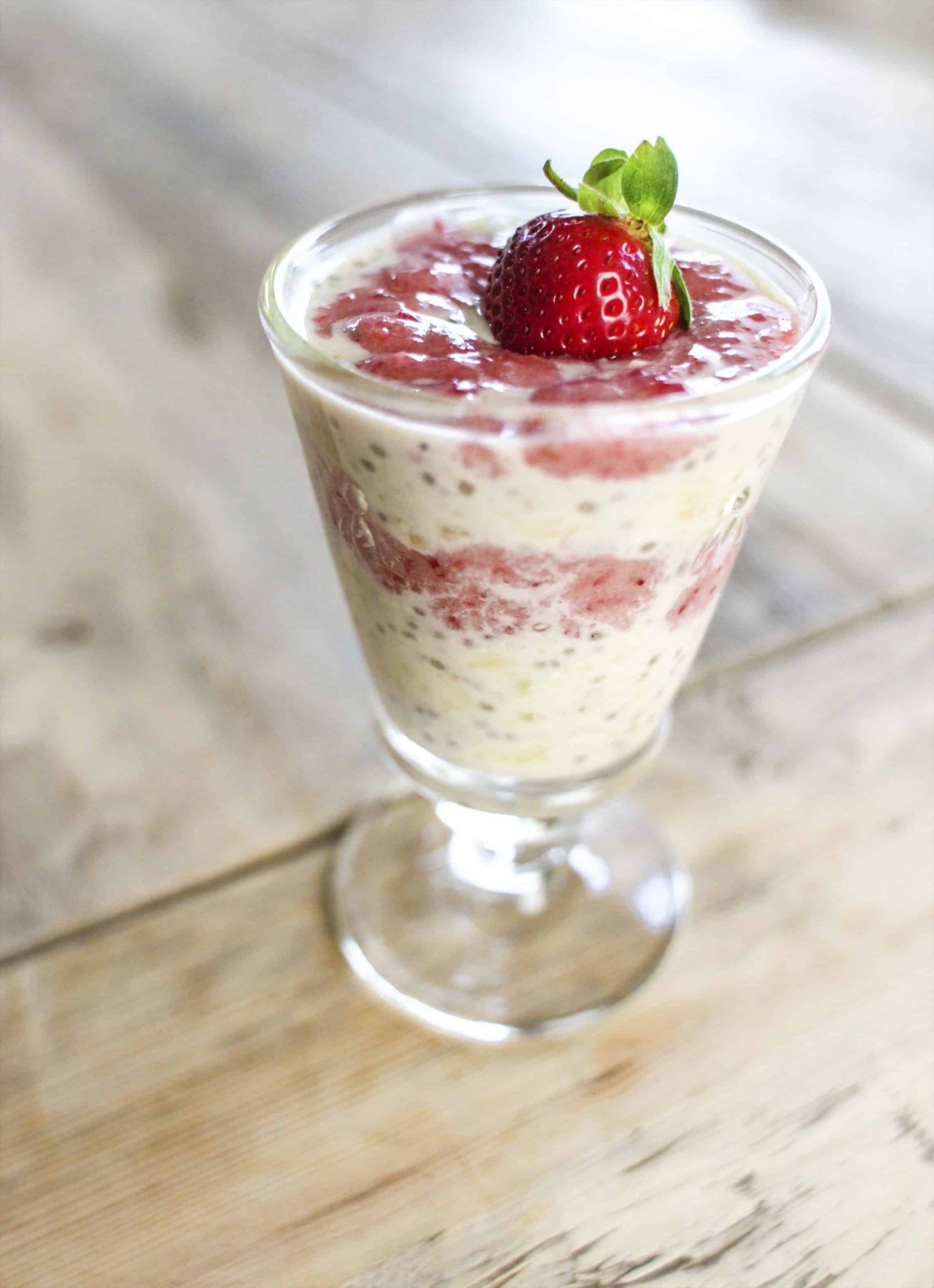 Overnight Chia Oat Pudding